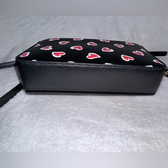 KATE SPADE MORGAN STENCIL HEARTS FLAP CHAIN WALLET CROSSBODY W/DUSTBAG NWT - Picture 4 of 12